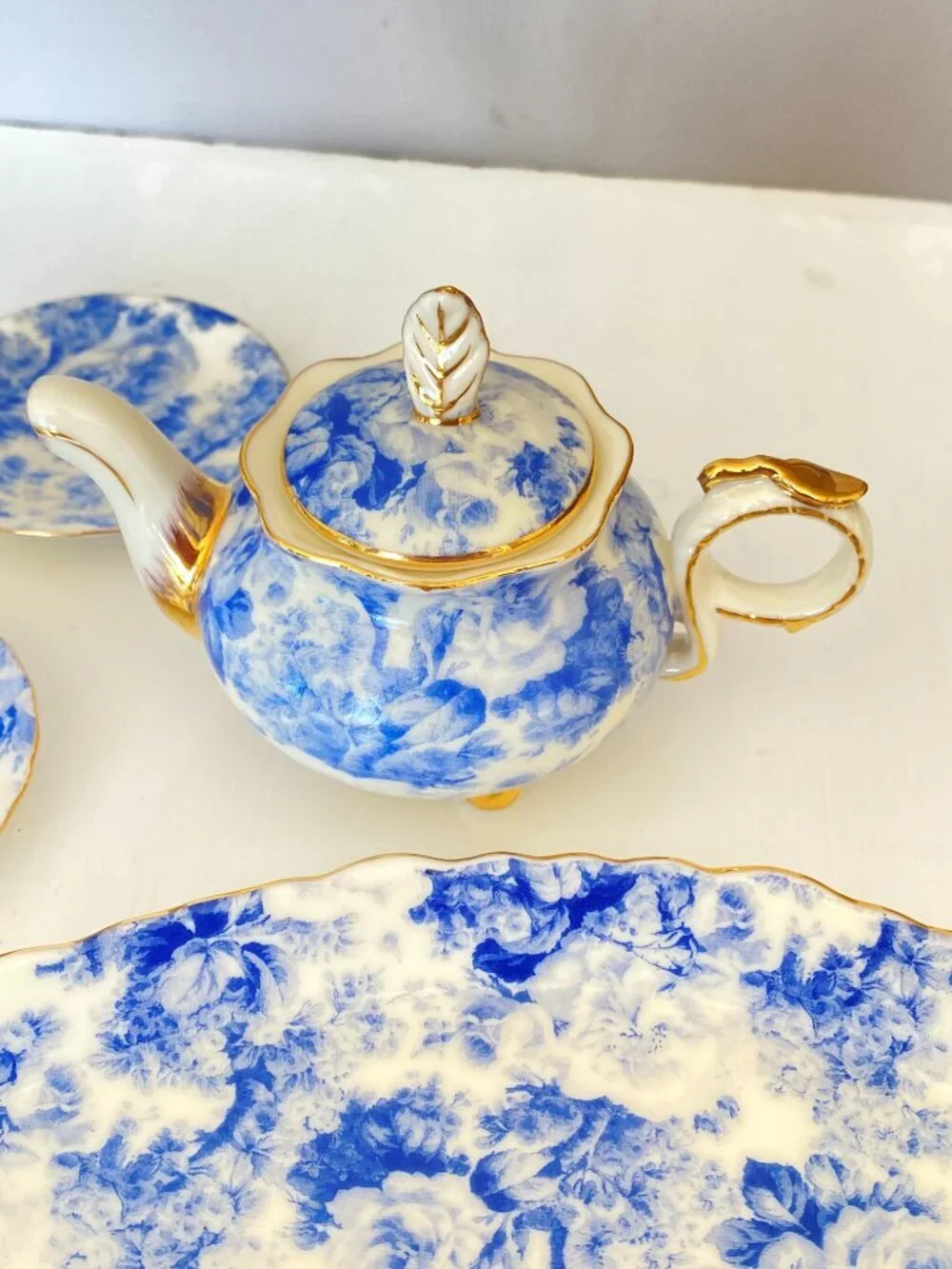Blue Cottage Rose Chintz Porcelain Tea Set Trinket Trays 25k gold trim